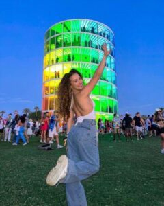 Sofie Dossi Age, Net worth 2026, Height, Weights, Boyfriend