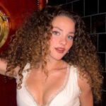 Sofie Dossi