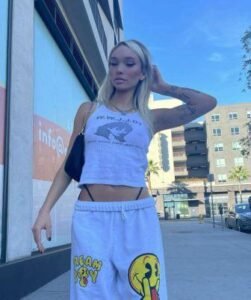 Rara Knupps Age, Height, Weight, Boyfriend, Net Worth 2026 - Discover