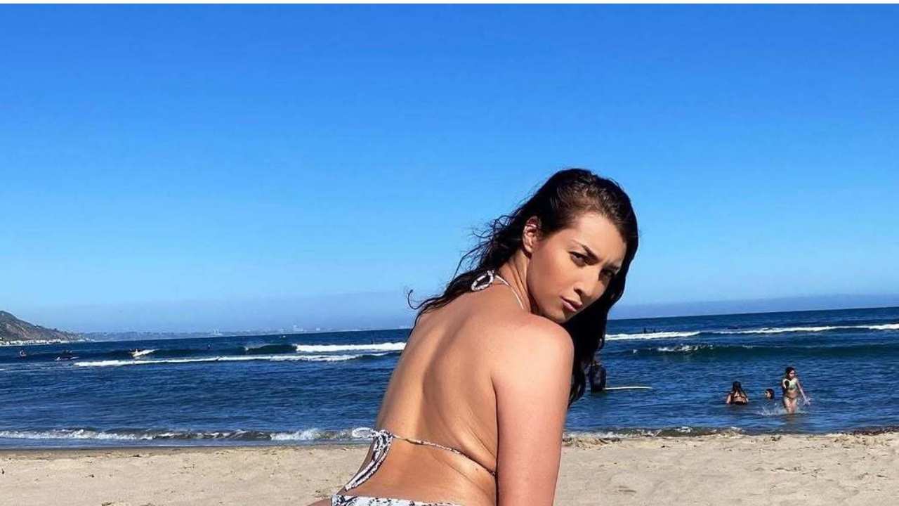 Bella Rolland Age, Height, Weight, Boyfriend, Net Worth 2025 Bella Rolland