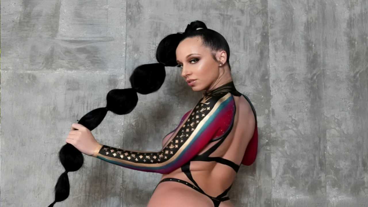 Jada Stevens