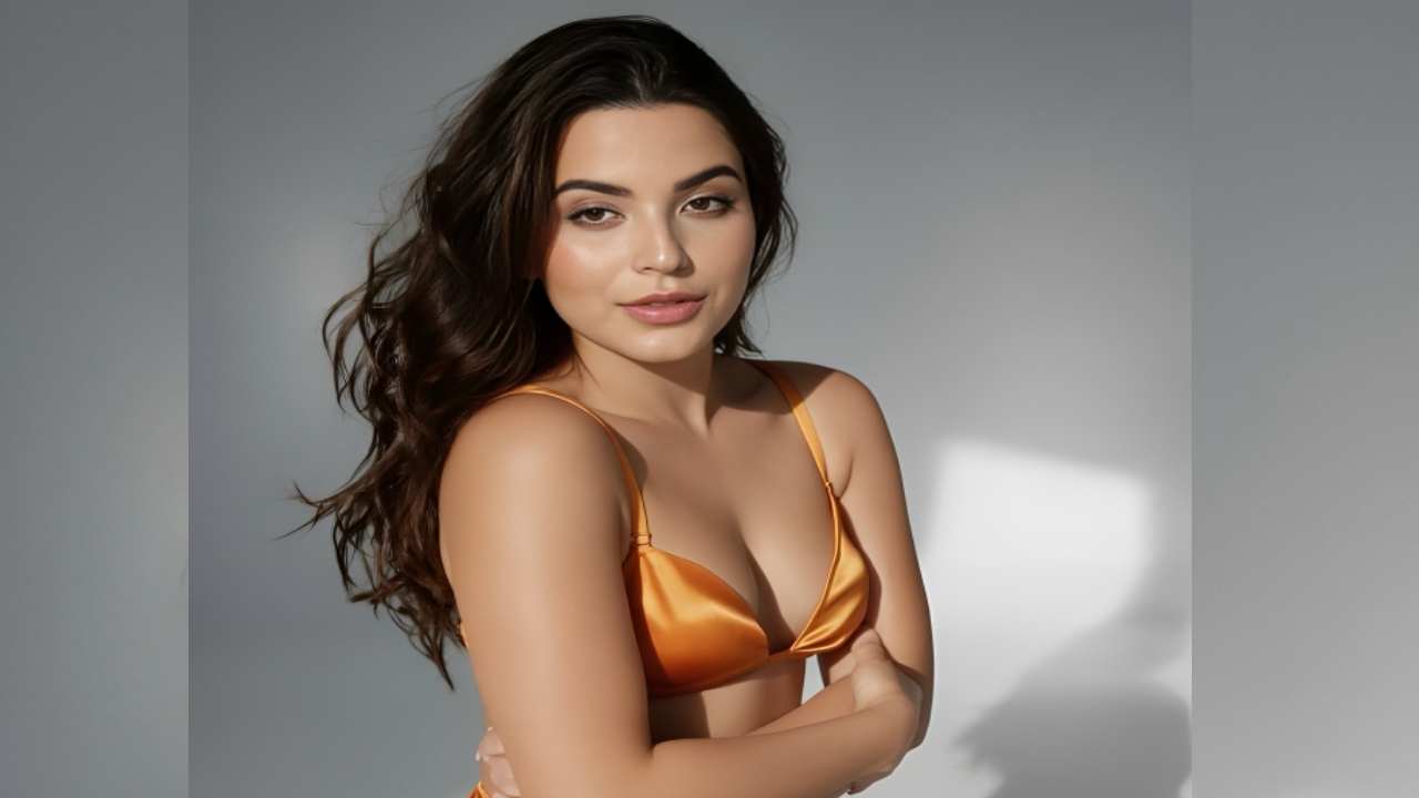 Ariana Van