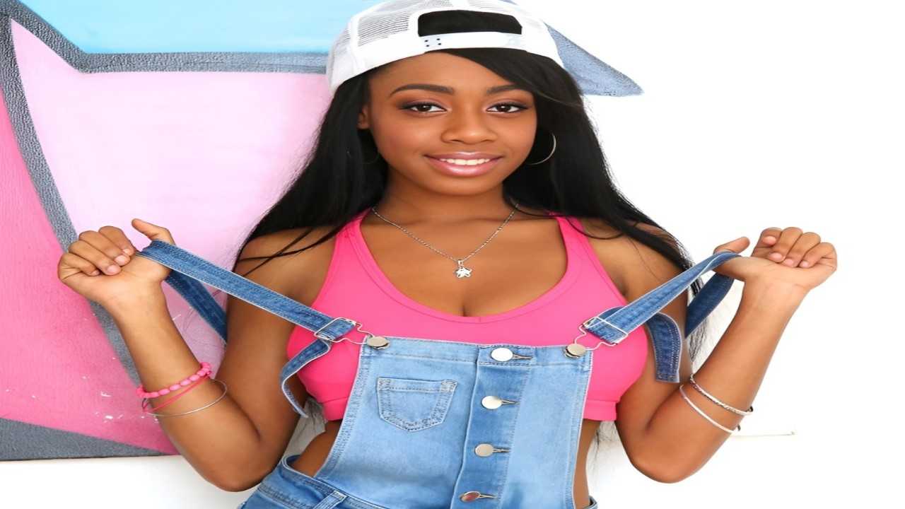 Brittney White Video, Age, Height, Weight, Boyfriend, Net Worth 2026 Brittney White