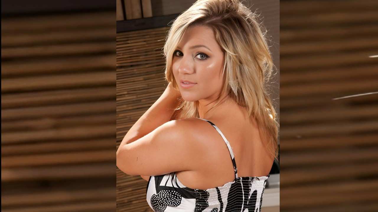 Cameron Dee Age, Height, Weight, Boyfriend, Net Worth 2026 Cameron Dee