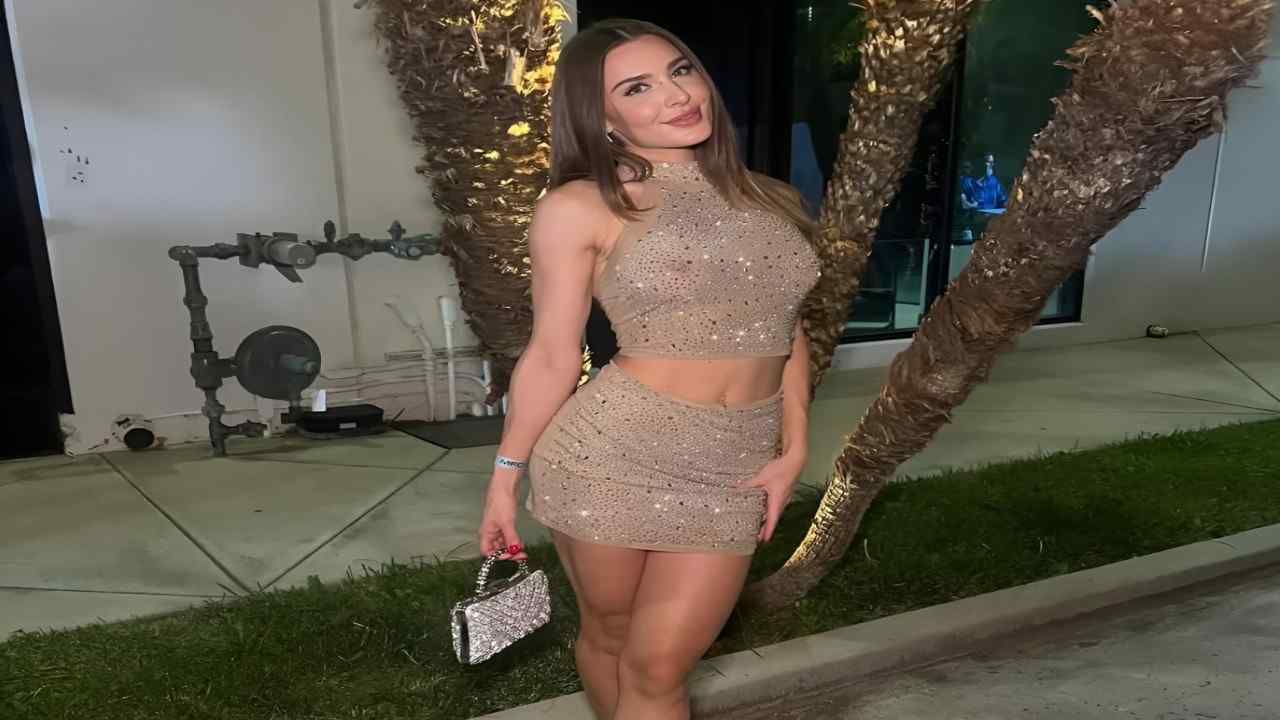 Ella Reese Video, Age, Height, Weight, Boyfriend, Net Worth 2026 Ella Reese