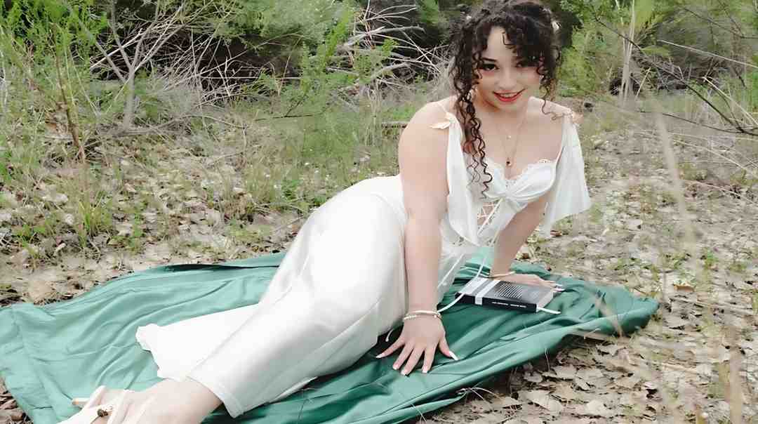 Pixie Smalls Age, Height, Weight, Boyfriend, Net Worth 2026 Pixie Smalls