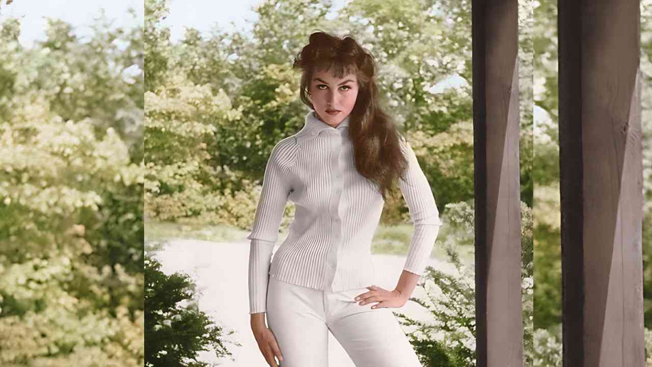 Julie Newmar Now, Age, Height, Weight, Boyfriend, Net Worth 2026 Julie Newmar
