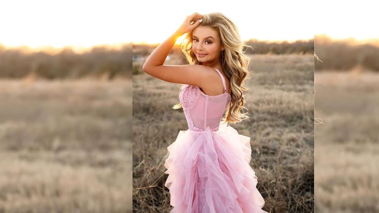 Mallory James Mahoney Age, Boyfriend, Height, Weight, Bra Size, Shoe Size Mallory James Mahoney